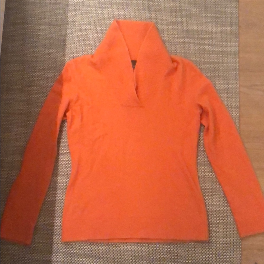 Women’s orange sweater, small